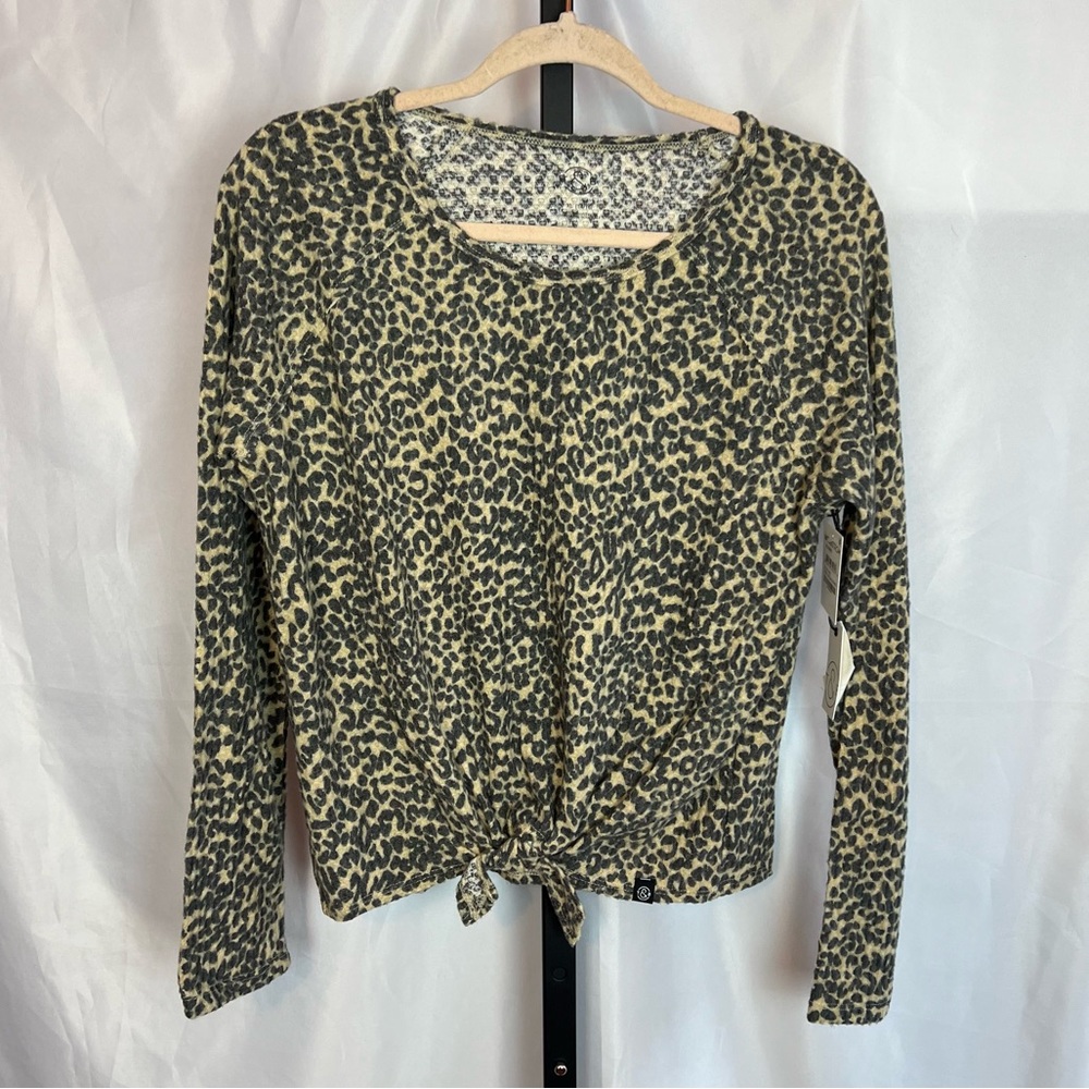 Treasure & Bond Leopard Print Long Sleeve Shirt, size XL NWT